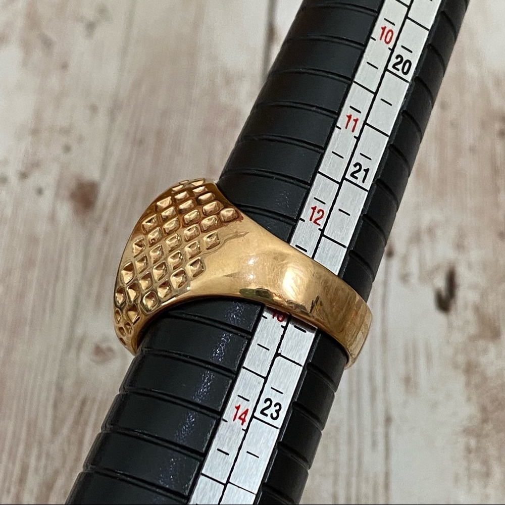 Unsigned Black Onyx Oval Cabochon CZ Stone Gold-tone Men’s Fashion Ring - Picture 10 of 16